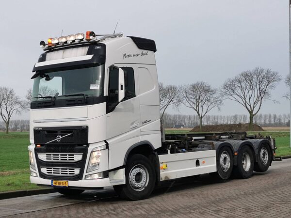 VOLVO - FH 540 8X2 TRIDEM 10T FA – Image 3