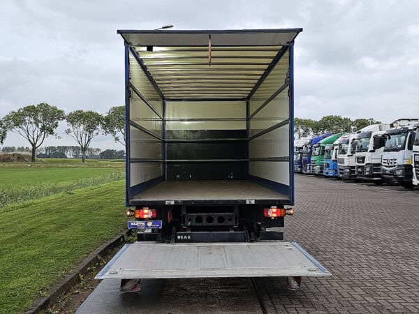 M.A.N. - 8.220 TGL MANUAL AIRCO LIFT – Image 12