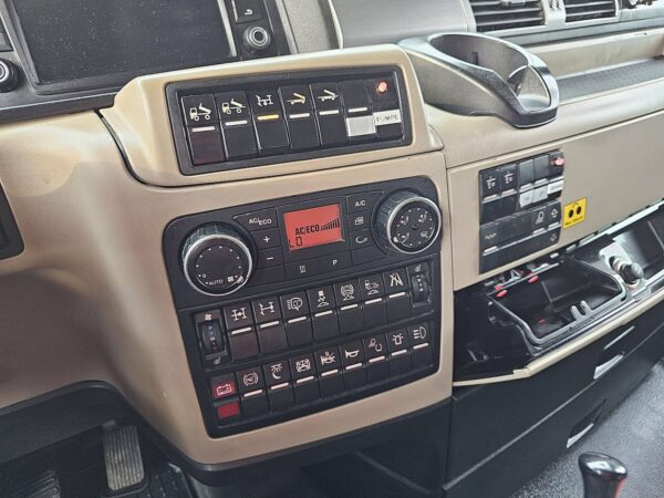 M.A.N. - 26.640 TGX 6X4 STEEL INTARDER – Image 11