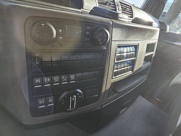 M.A.N. - 35.470 TGS 8X4 MEILLER EURO6D – Image 12