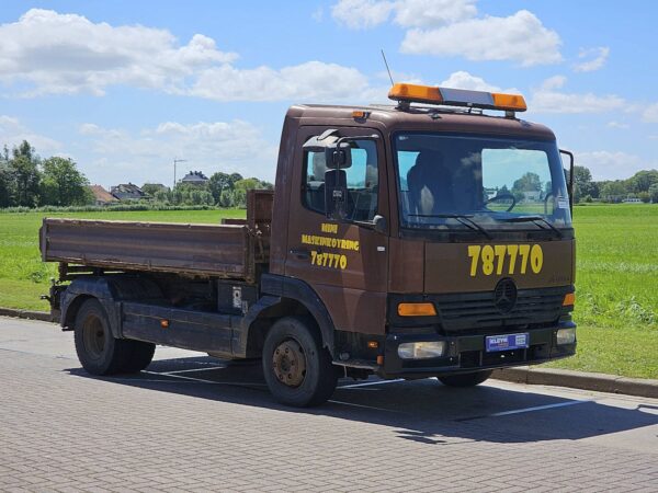 MERCEDES-BENZ - ATEGO 815 MANUAL 3 WAY TIPPER – Image 3