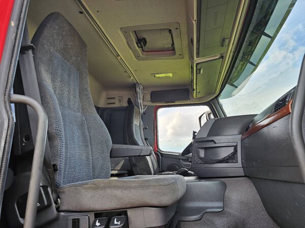 VOLVO - FM 13.440 6X4 – Image 5