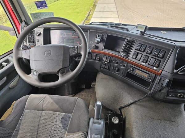 VOLVO - FM 13.440 6X4 – Image 7