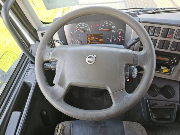 VOLVO - FL 250.12 – Image 8