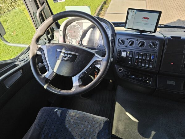 M.A.N. - 26.440 TGA LX 6X2 SIDE DOORS – Image 8