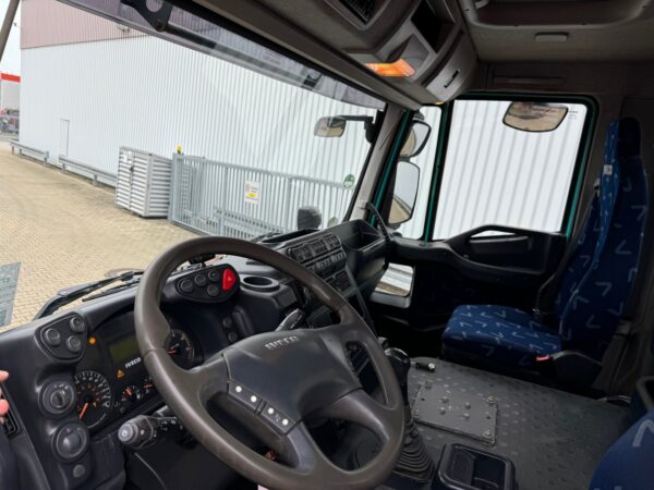 Iveco-Magirus Trakker AD260T45W 6x6, Bordmatik – Image 12