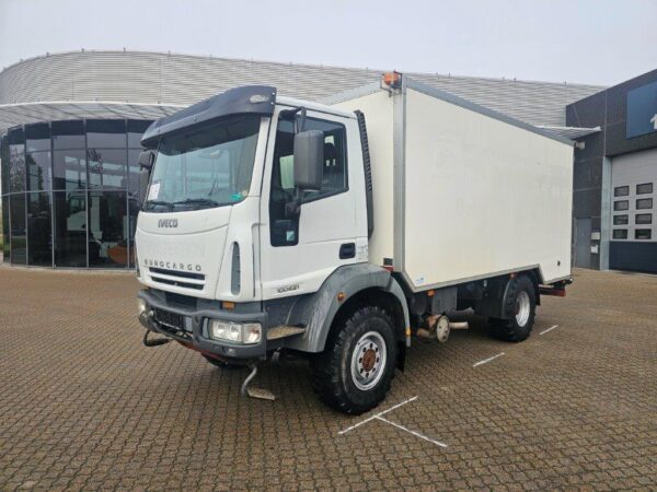 Iveco-Magirus EuroCargo 100E21 4x4, valise, matériel de bureau