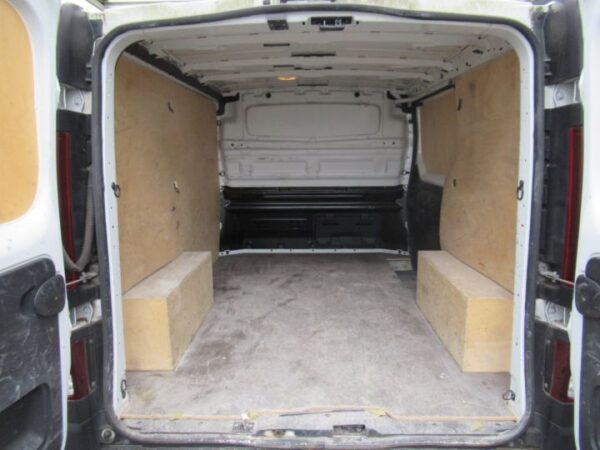 Fourgon Renault Trafic Fourgon tolé L1H1 DCI 120 – Image 6